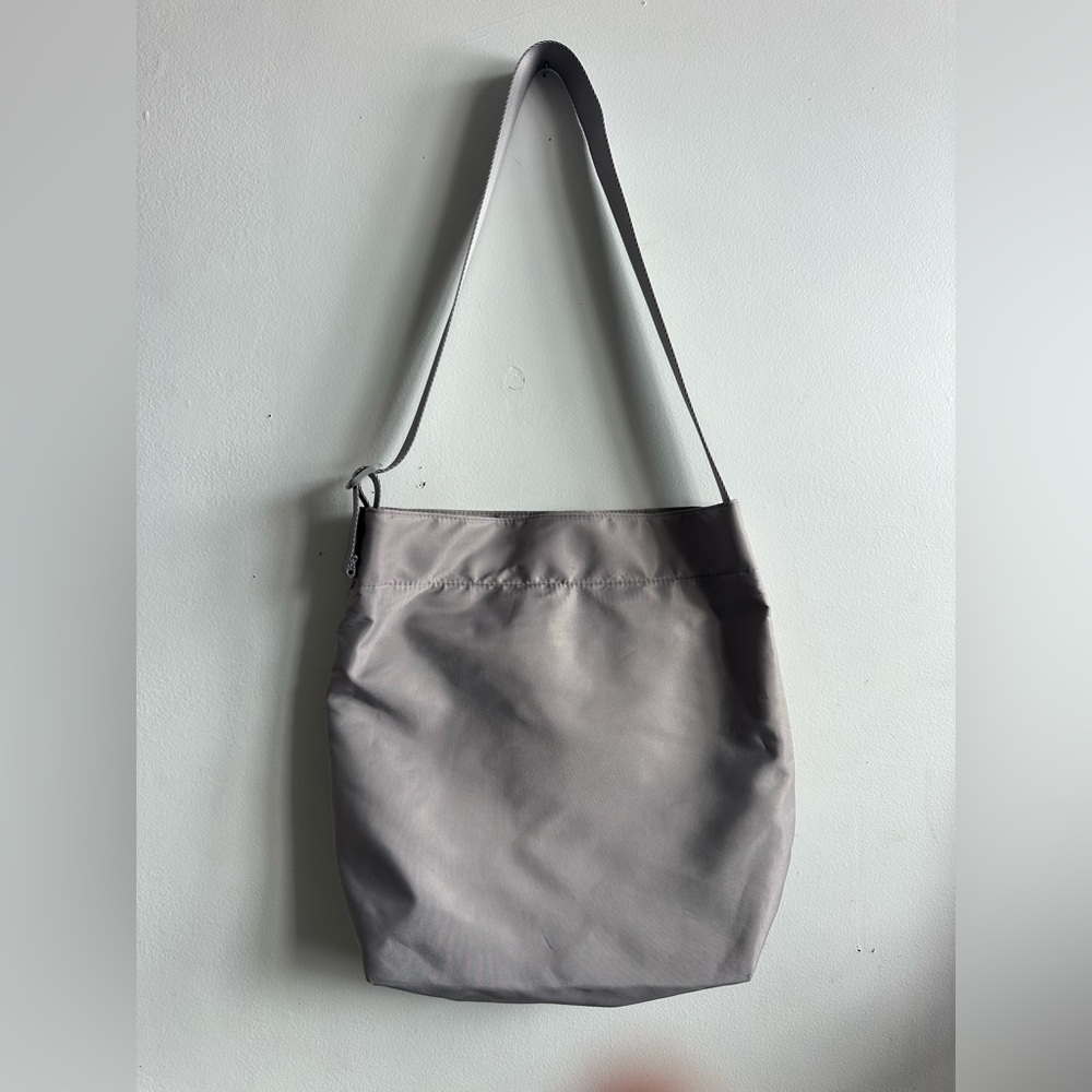 Fabulou London MIA Tote in Silver Gray